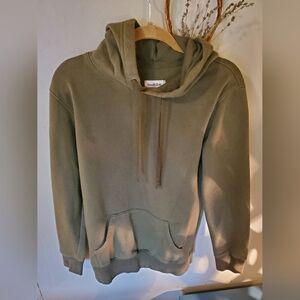 Goodfellow Olive green sweatshirt